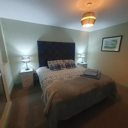 Junior Town Centre דנגרבן