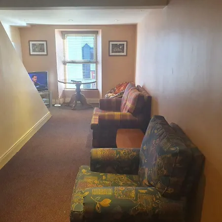 Junior Town Centre בית הארחה דנגרבן